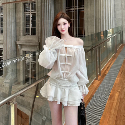 侯佩岑 Sheer Luck 2025早春新款 SeeThru 一字肩泡泡长袖连衣裙