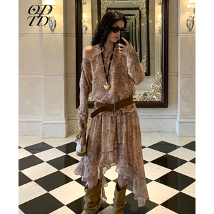 新款 ODTD25秋季 波西米亚民族风印花一字肩上衣 设计师女装