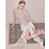 chen2025SS Wardrobes 素⾊醋酸锻⽴体蝴蝶结连⾐裙