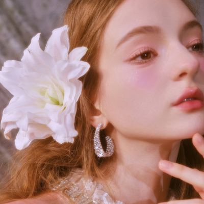 Wardrobes by chen 官方授权2024春夏新款奢华镶钻气质耳环