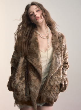 VIAPITTI设计感轻奢中长款宽松压花毛毛外套