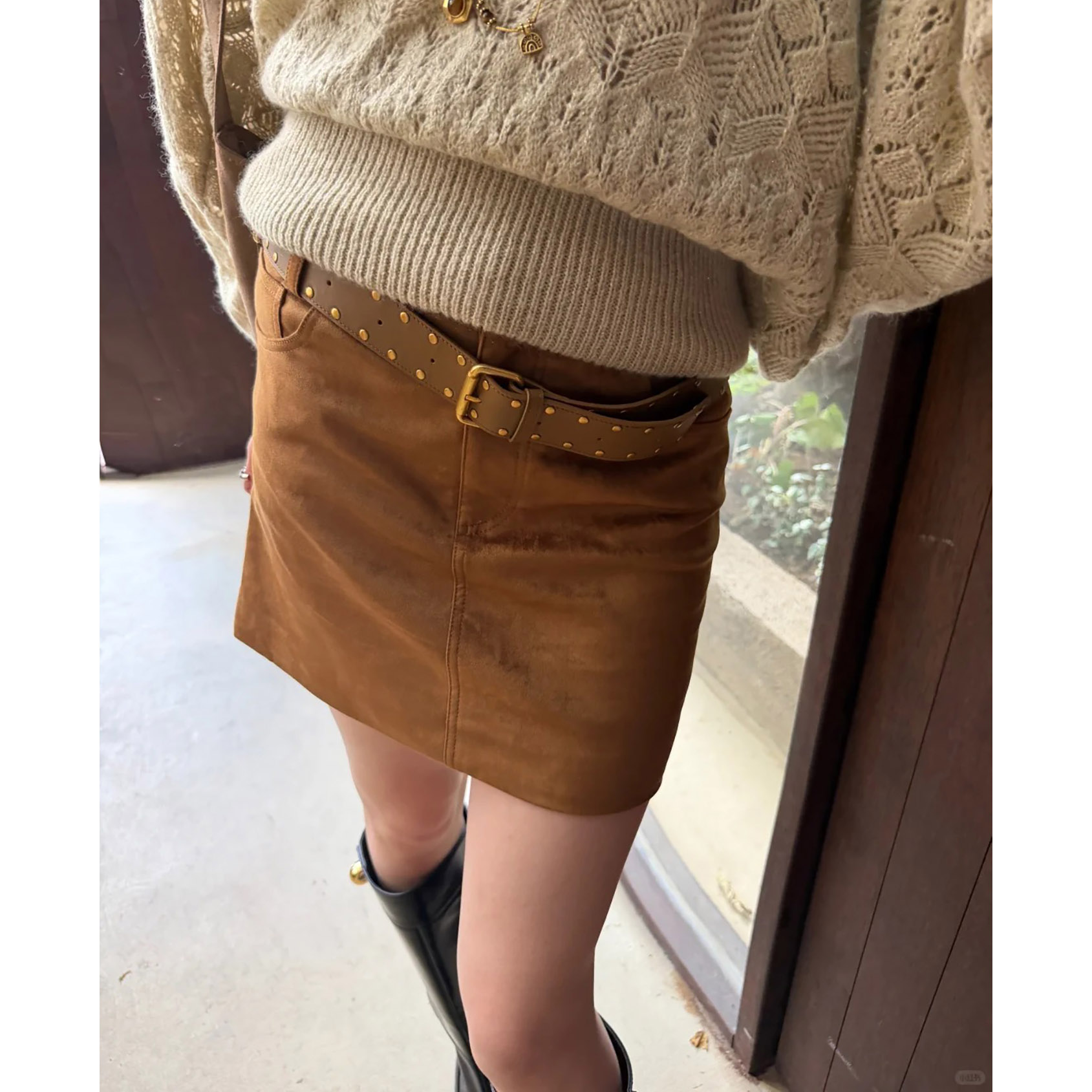 现货XU ZHI 26AW秋冬环保皮革迷你裙金属装饰双扣腰带木兰官方