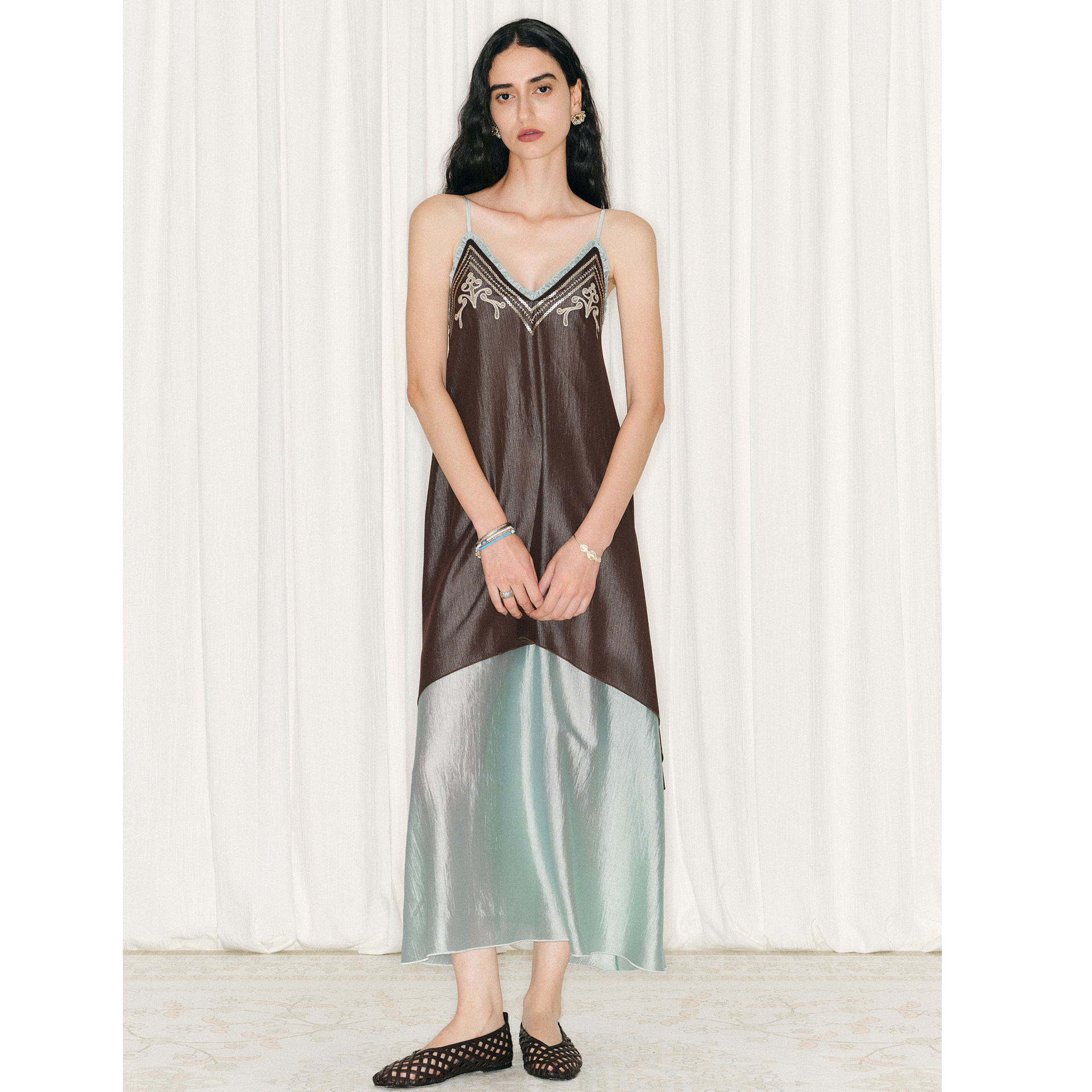 【直播】palavas26春夏新款帕尔瓦蒂连衣裙印花V领吊带连衣裙图片