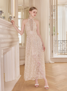 Wardrobes by chen2025SS 手工股绳绣珠蕾丝挂脖连衣裙