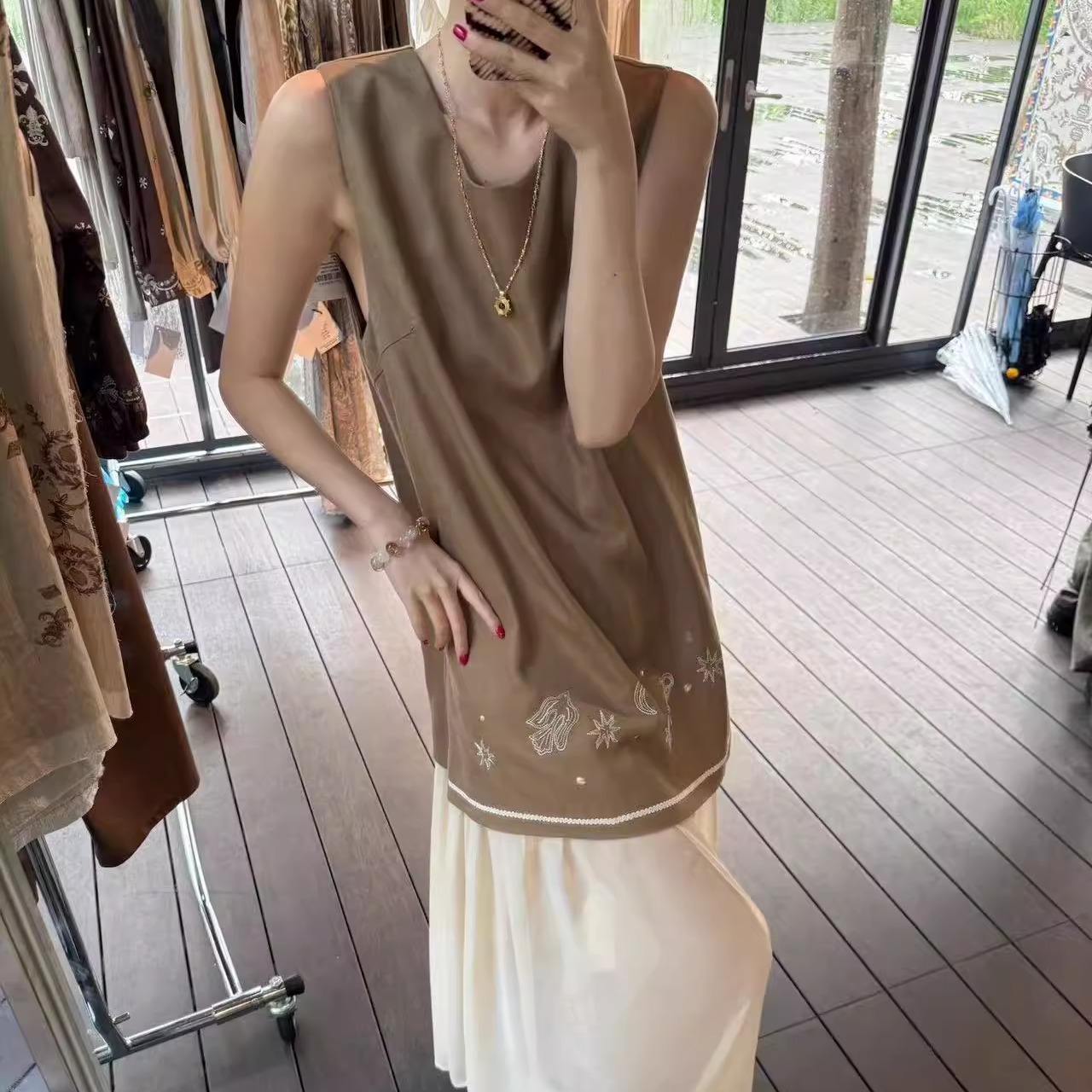 Vena Label 25FW新款 无袖刺绣拼接背心连衣裙女 垂感慵懒长裙