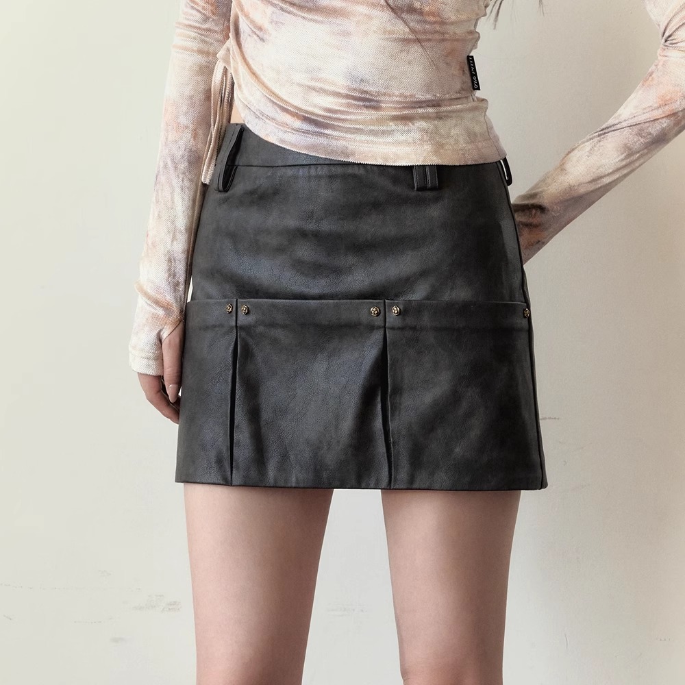 ViaPitti官方授权 深棕色设计感多口袋皮半身裙女短裙2024