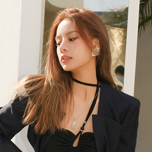 【清货折发夹】水原希子Sei Carina Y爱心几何圆形蝴蝶结满钻银色