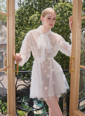 Wardrobes by chen2025SS 重工珠绣衬衫系带蝴蝶结连衣裙