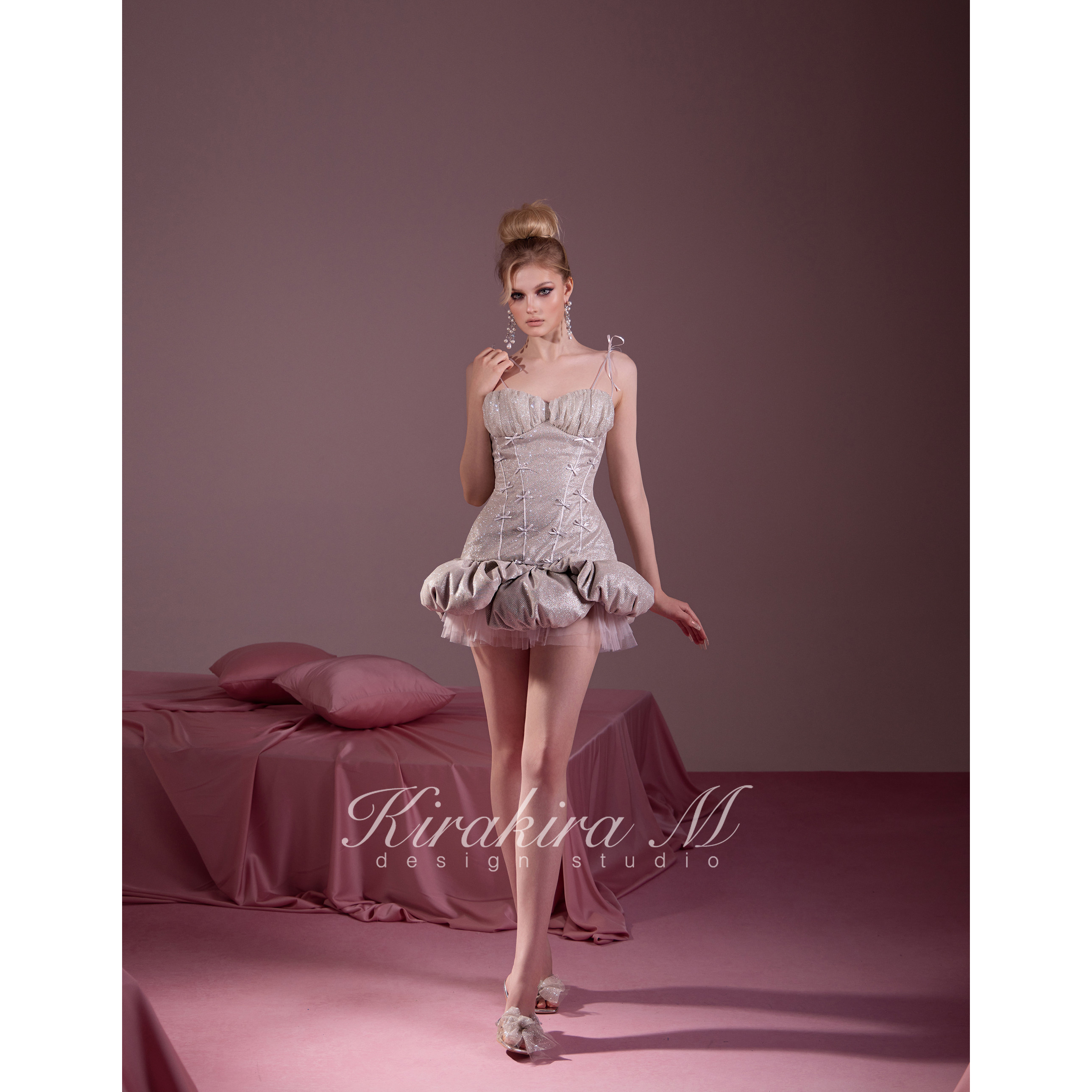 Kirakira M 25AW  Sillage 银色亮晶晶花苞吊带连衣裙,女装/女士精品,时尚套装,淘宝优惠券,粉丝福利购,淘宝优惠卷