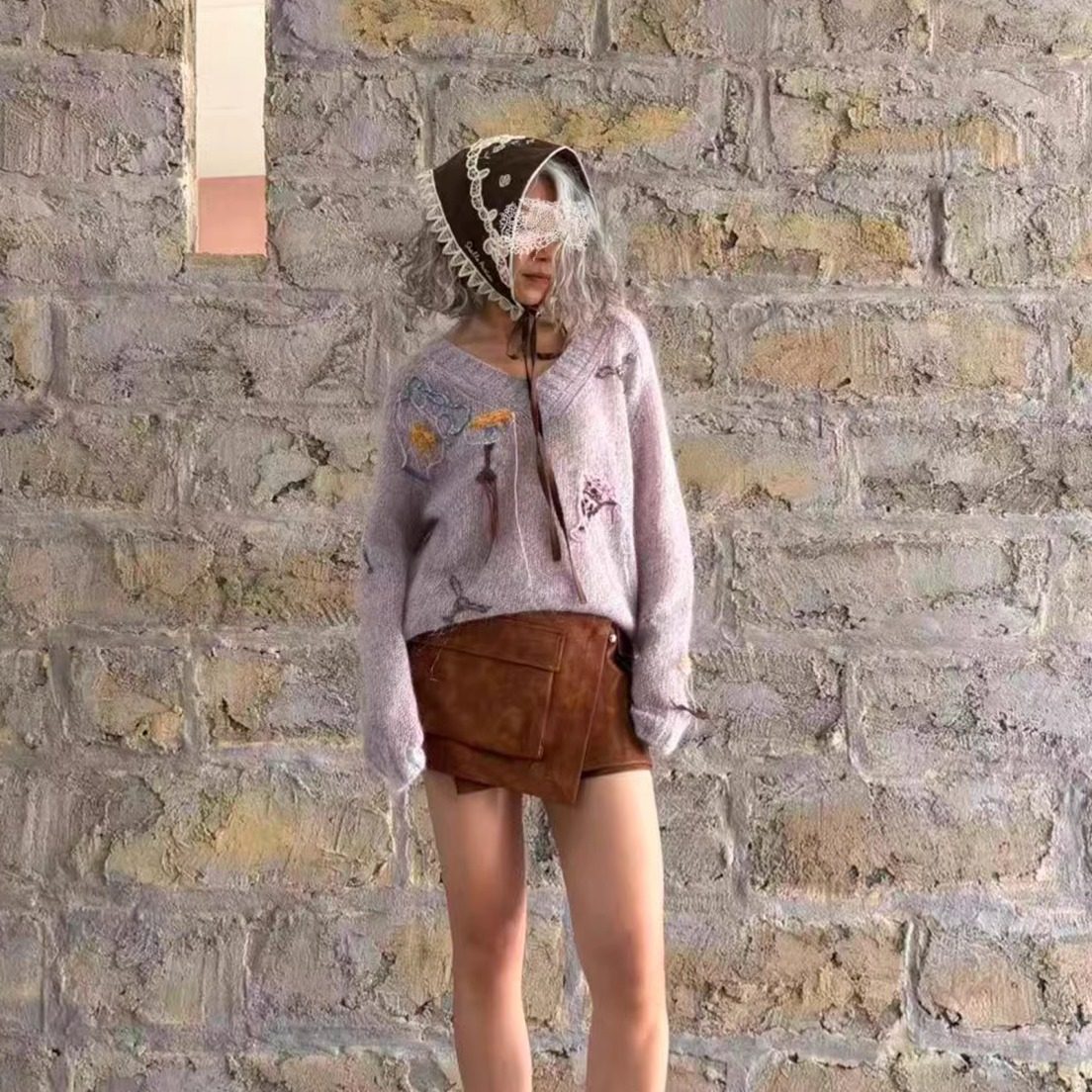 Shelle Artiste 手工钩花V领毛衣