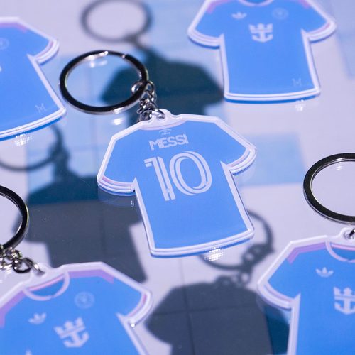 梅西阿根廷迈阿密国际巴萨 亚克力高清足球周边球衣钥匙扣挂件