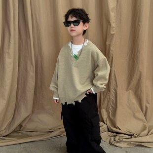 2025秋冬季美式复古V领破洞假两件毛衣男童慵懒风宽松针织衫上衣