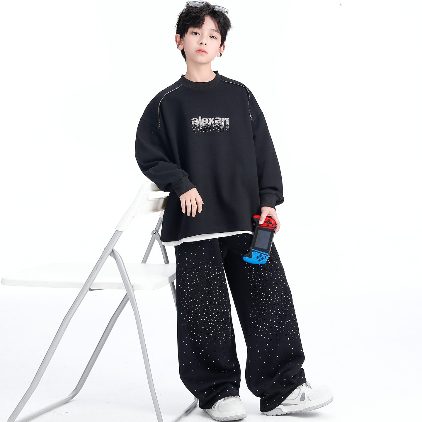 韩式休闲风男童卫衣黑色字母烫钻印花中大童痞帅满天星潮牌套装
