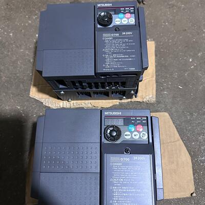 FR-D720-3.7K变频器3.7KW 三相220V