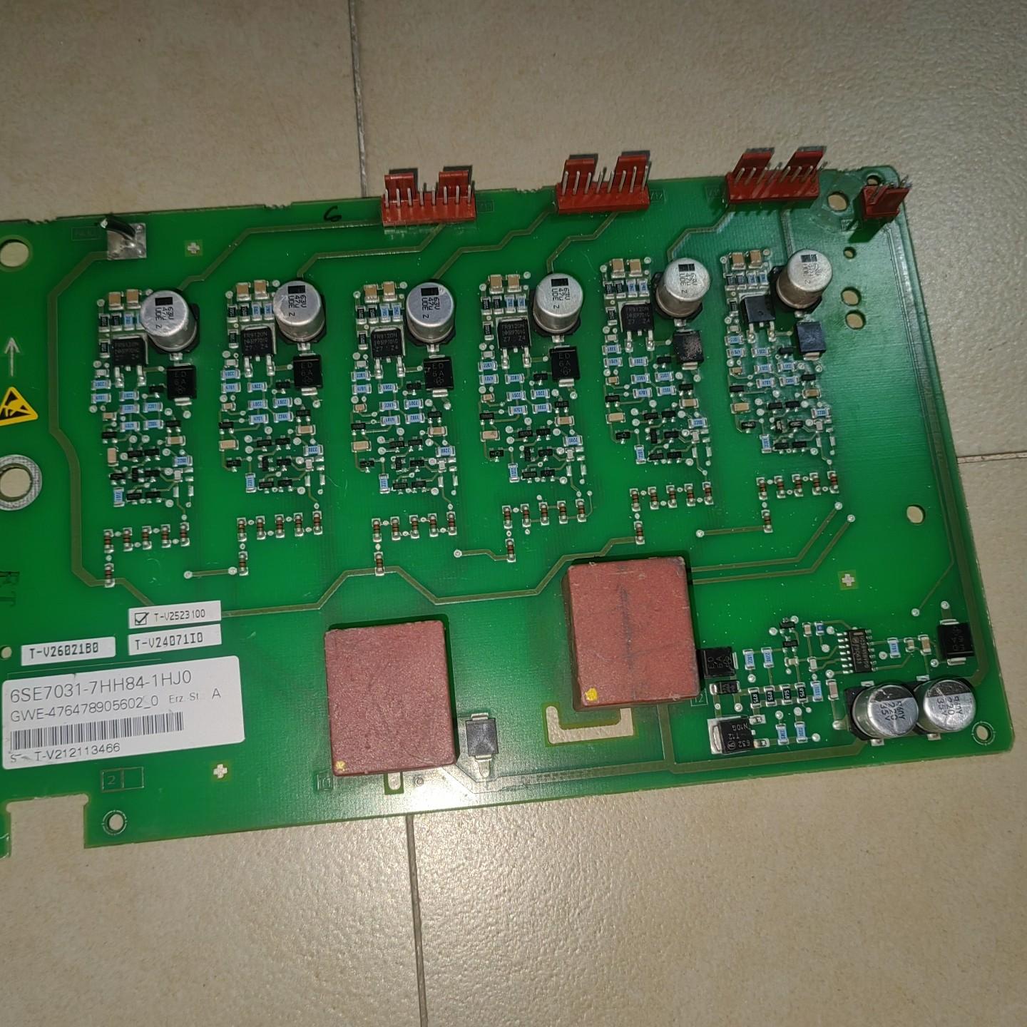 6SE7031-7HH84-1HJ0 变频器驱动板