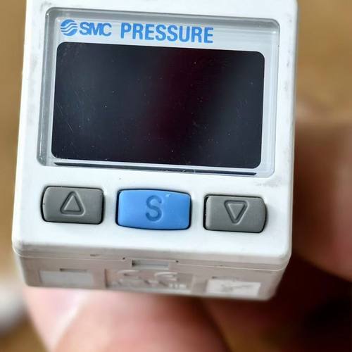 # 出售 压力传感器  压力表液晶显示器各种