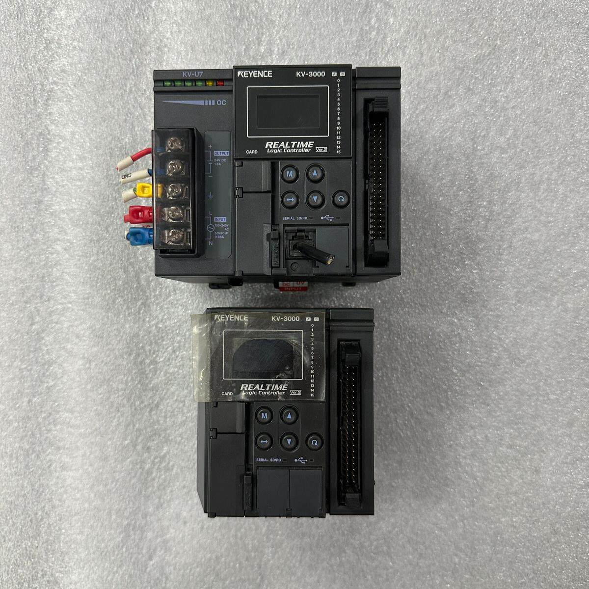 PLC主机KV-3000两个