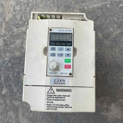 ACHIEVEMENT变频器 2.2kw  实物拍摄