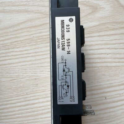 模块  型号：MBM300NS12AW