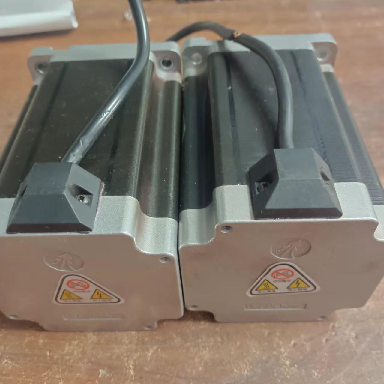 雷赛86步进开环电机型号86CM120现货两台成色如图功能完