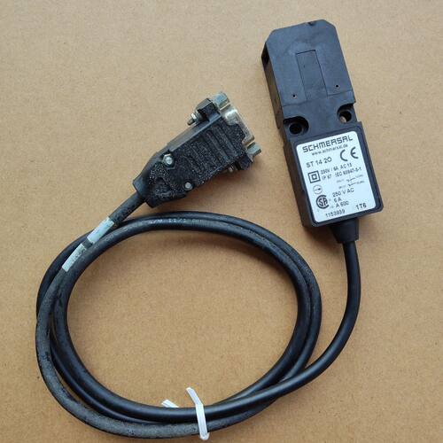 SCHMERSAL施迈赛安全开关ST14 20 拆机功能正常
