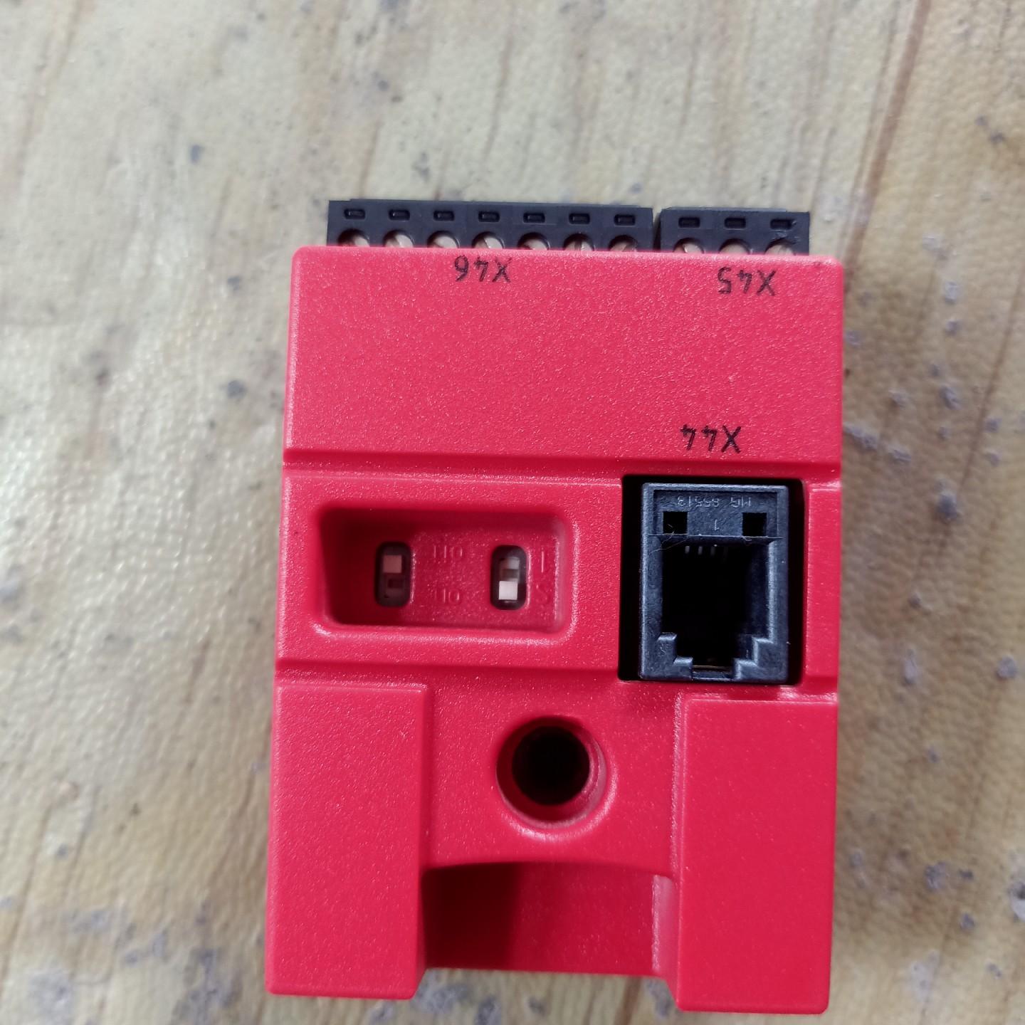 FSC11B 赛威SEW变频器通讯接口模块成色如图拆机