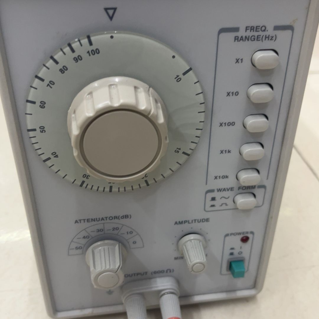 台湾固纬GAG-809音频信号发生器 功能完好 带测试夹和电