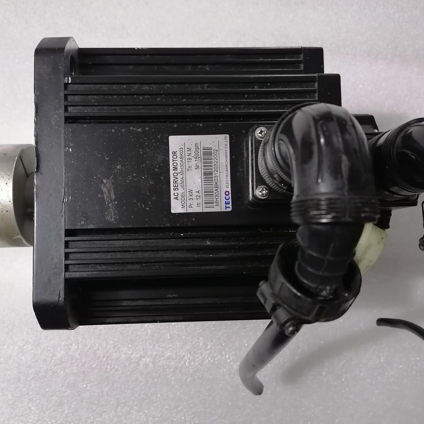 东元伺服电机JSMA-MH30ABK03 (3KW) 成色漂