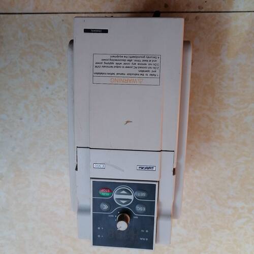 E300-2S0045L 四方3.7KW功能包好。