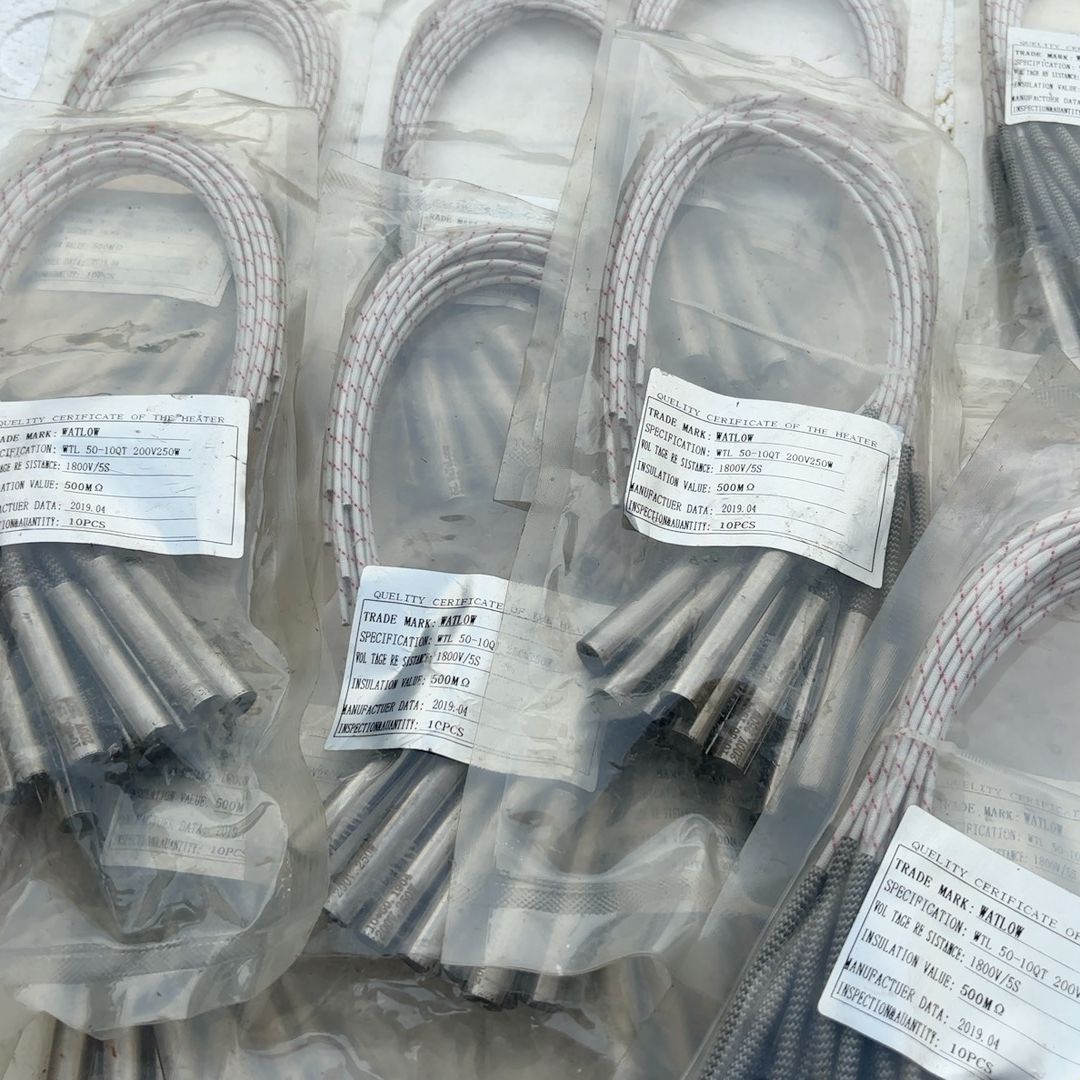 加热管    规格：10.*50电压功率：200 V．250