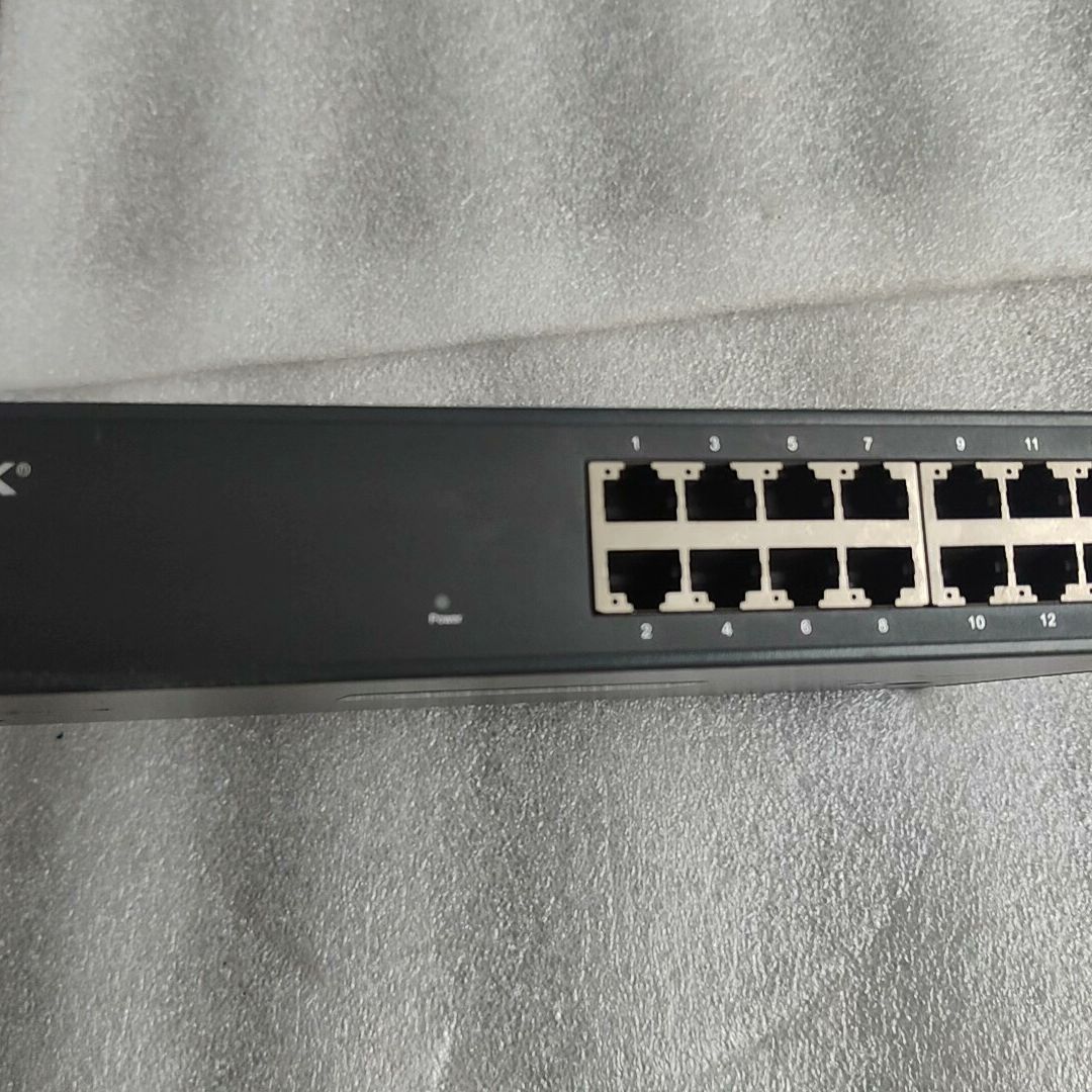 TP-LINK TL-SF1016D 16口百兆交换机 功能