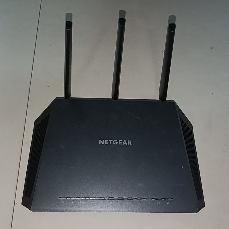 NETR网件 R7000  功能正常  八成新 可拆卸