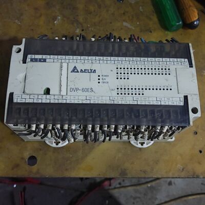 台达PLC DVP60ES00R2 拆机 壳体完整 功能