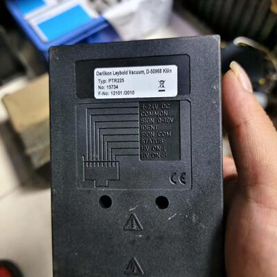 Leybold莱宝真空计 型号：PTR225 两个。实物