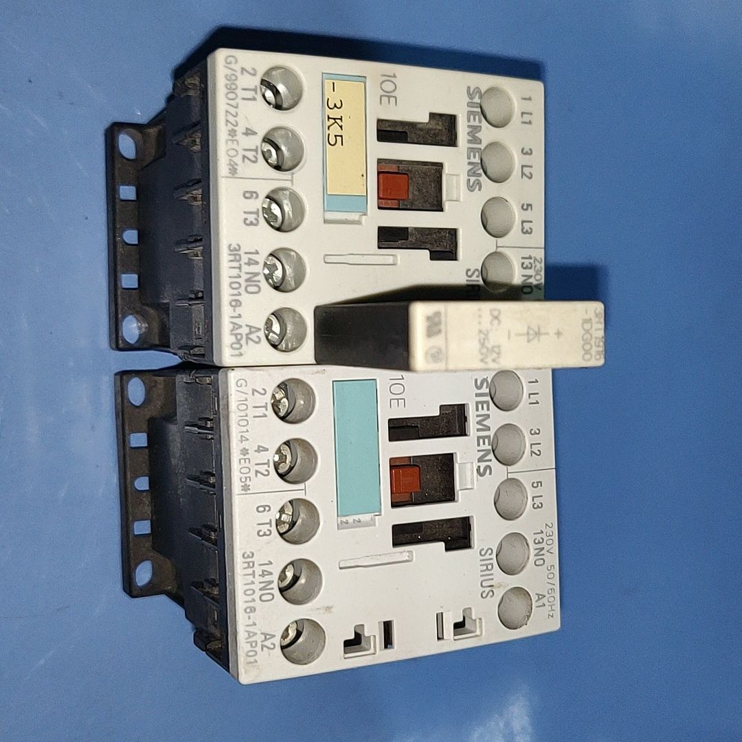 交流接触器3RT1016-1AP01  AC220V