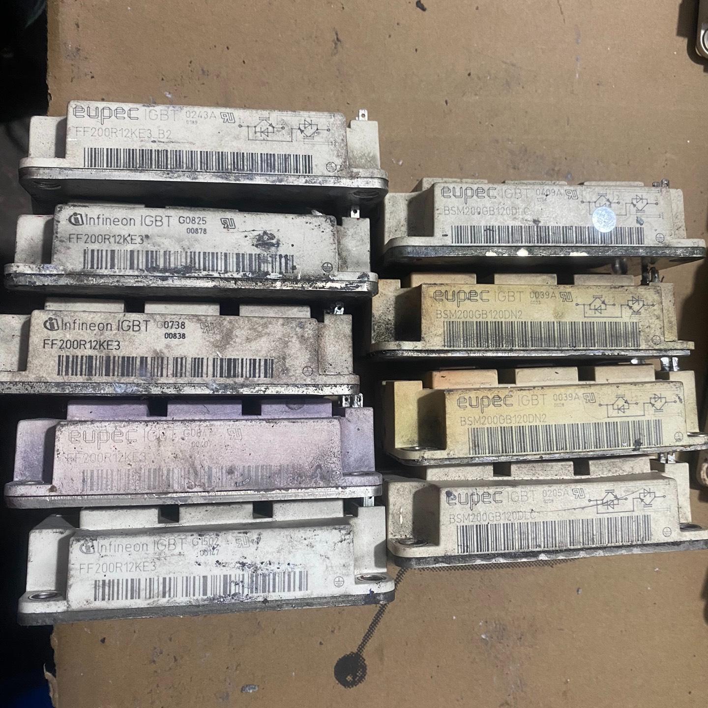 FF200R12KE3 FF200R12KE3-B2 BSM