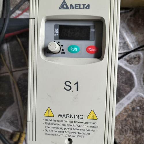 0.75kw220v台达VFD-S1变频器 功能包好成色新外