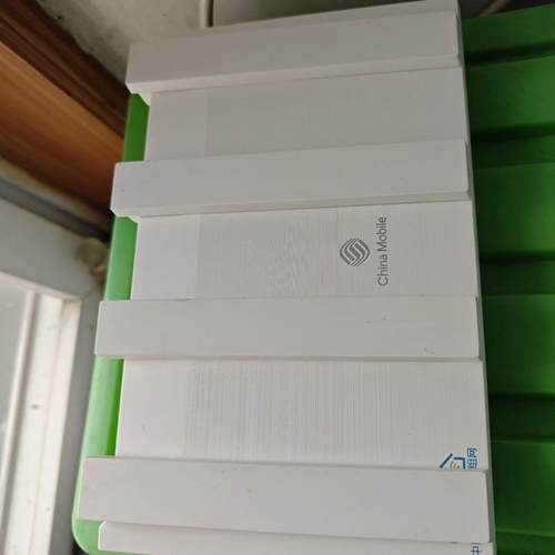 rax3000ze路由器 成色很新 24年机器 带电源