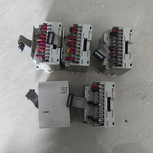 台达PLC模块 DVP04AD-H3两个  DVP04AD-