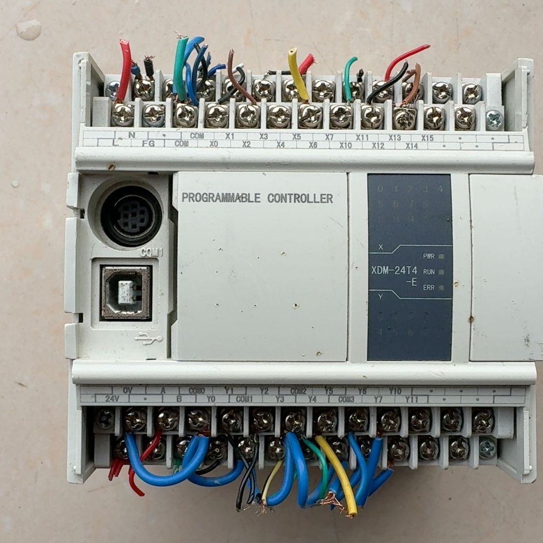 PLC   型号XDM-24T4-E