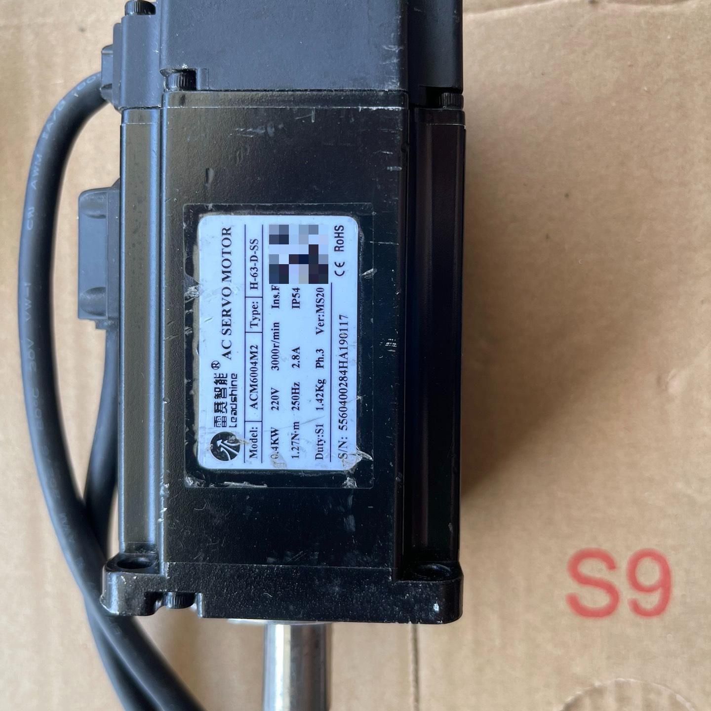 雷赛伺服ACM6004M2。  ACM6004M2H-63-