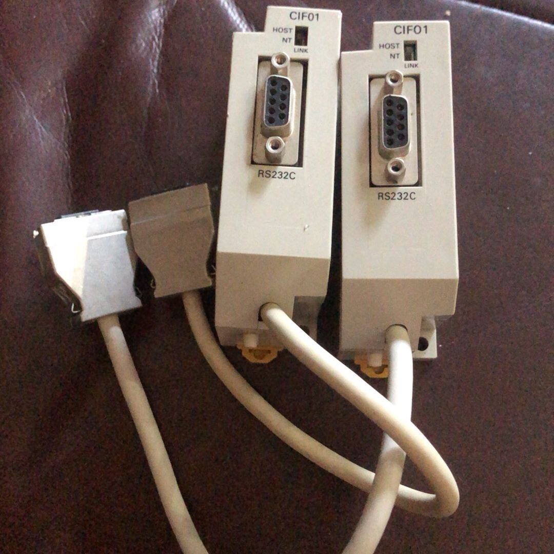 CPM1-CIF01通讯模块 功能完好 实物如图  成