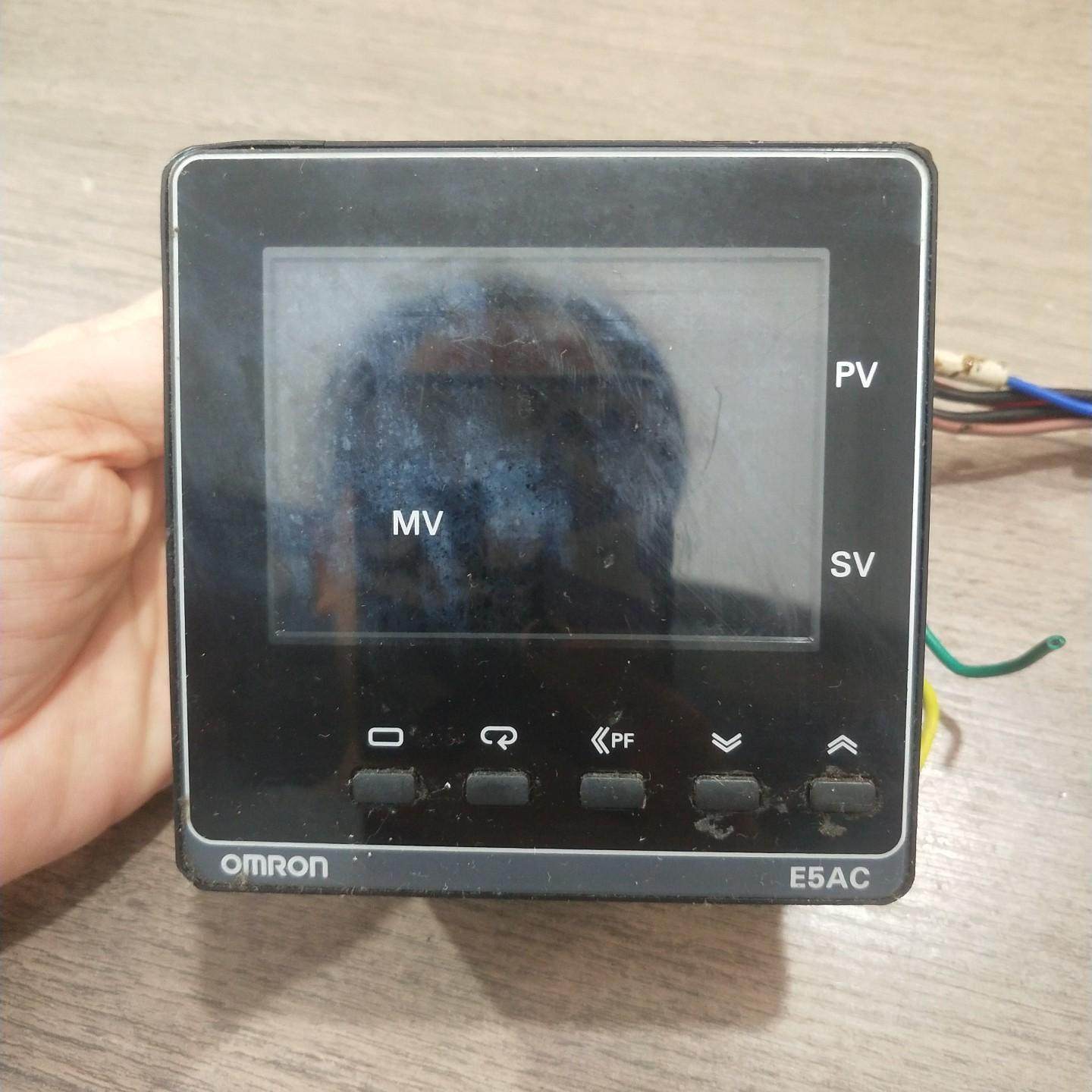 温控器  E5AC-QX3ASM-808   拆机