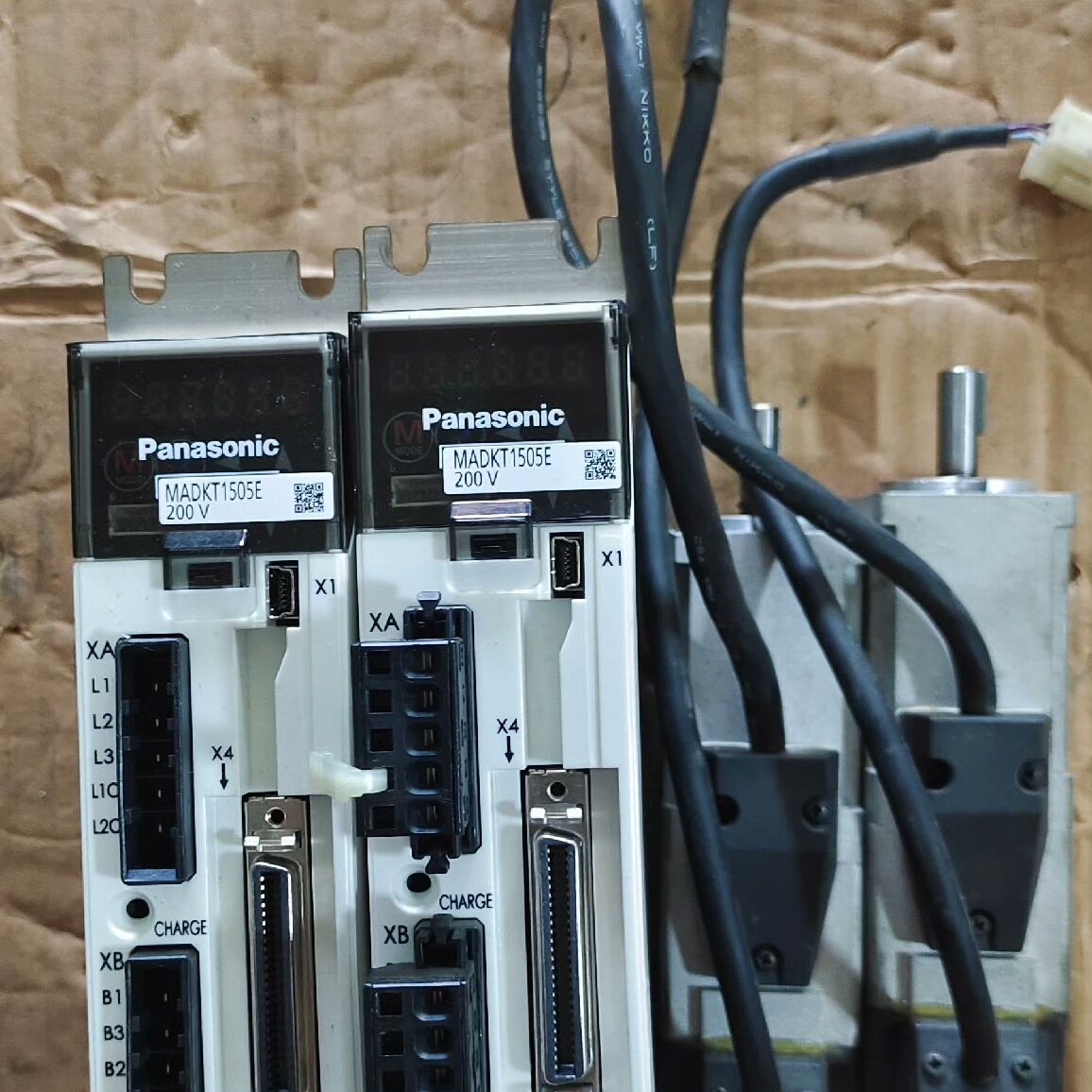 MSMD012G1V 100w伺服电机 驱动型号MADK