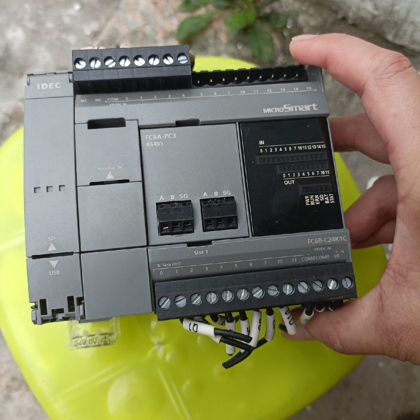 FC6B-C24K1C和泉PLC 口罩机拆的 出 2