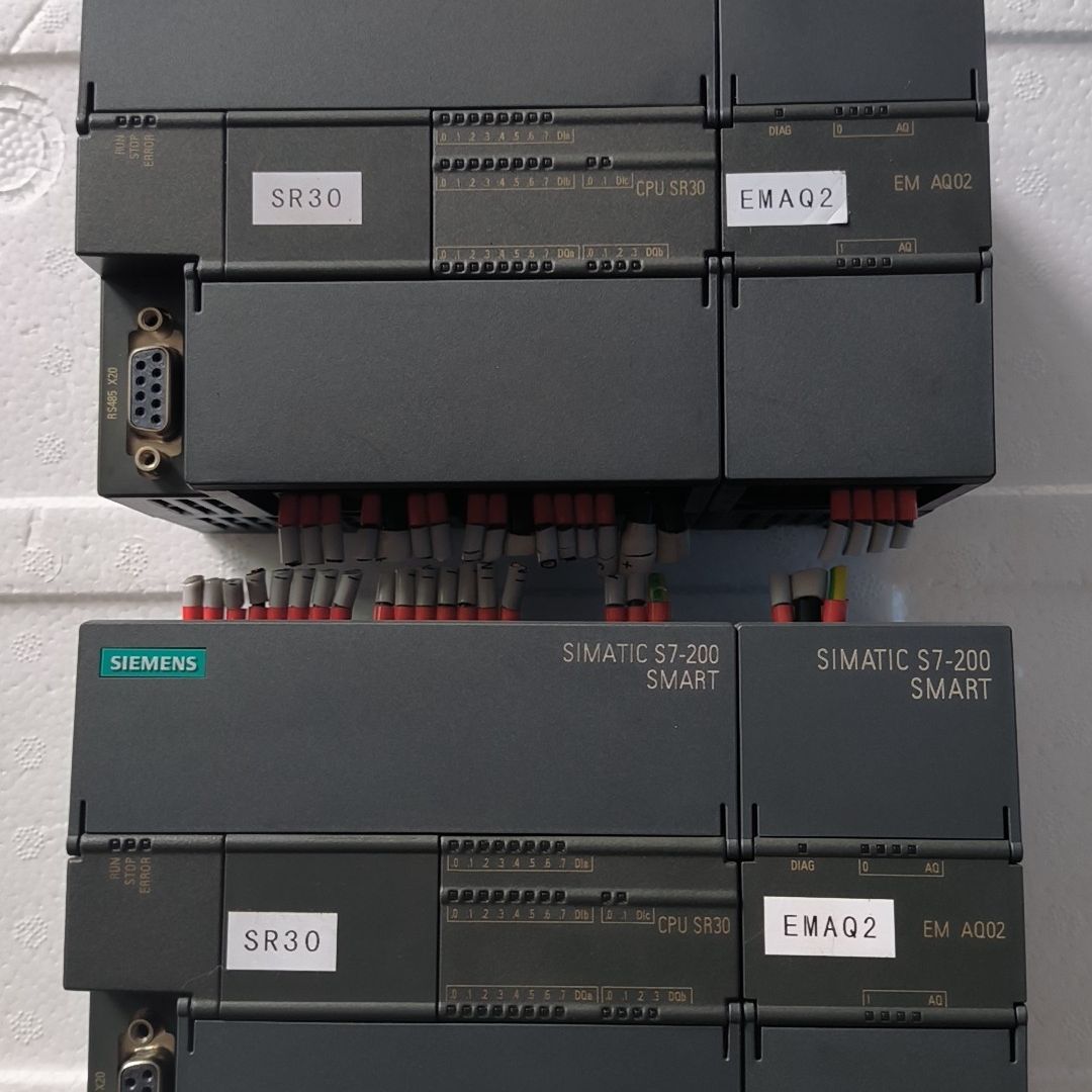 PLC  6ES7 288-1SR30-0AA0