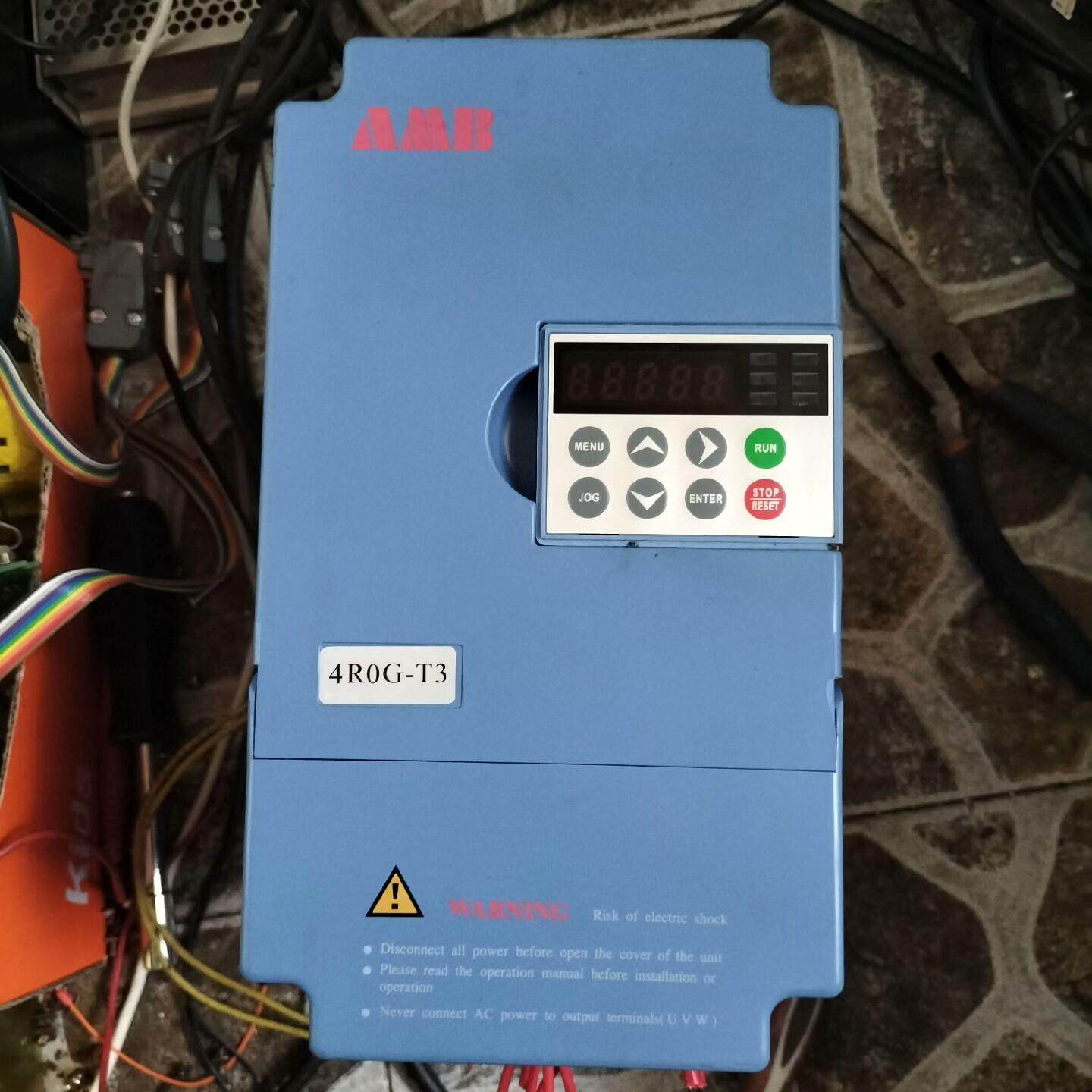 4.0/5.5kw380v安邦信AMB100变频器 功能正常