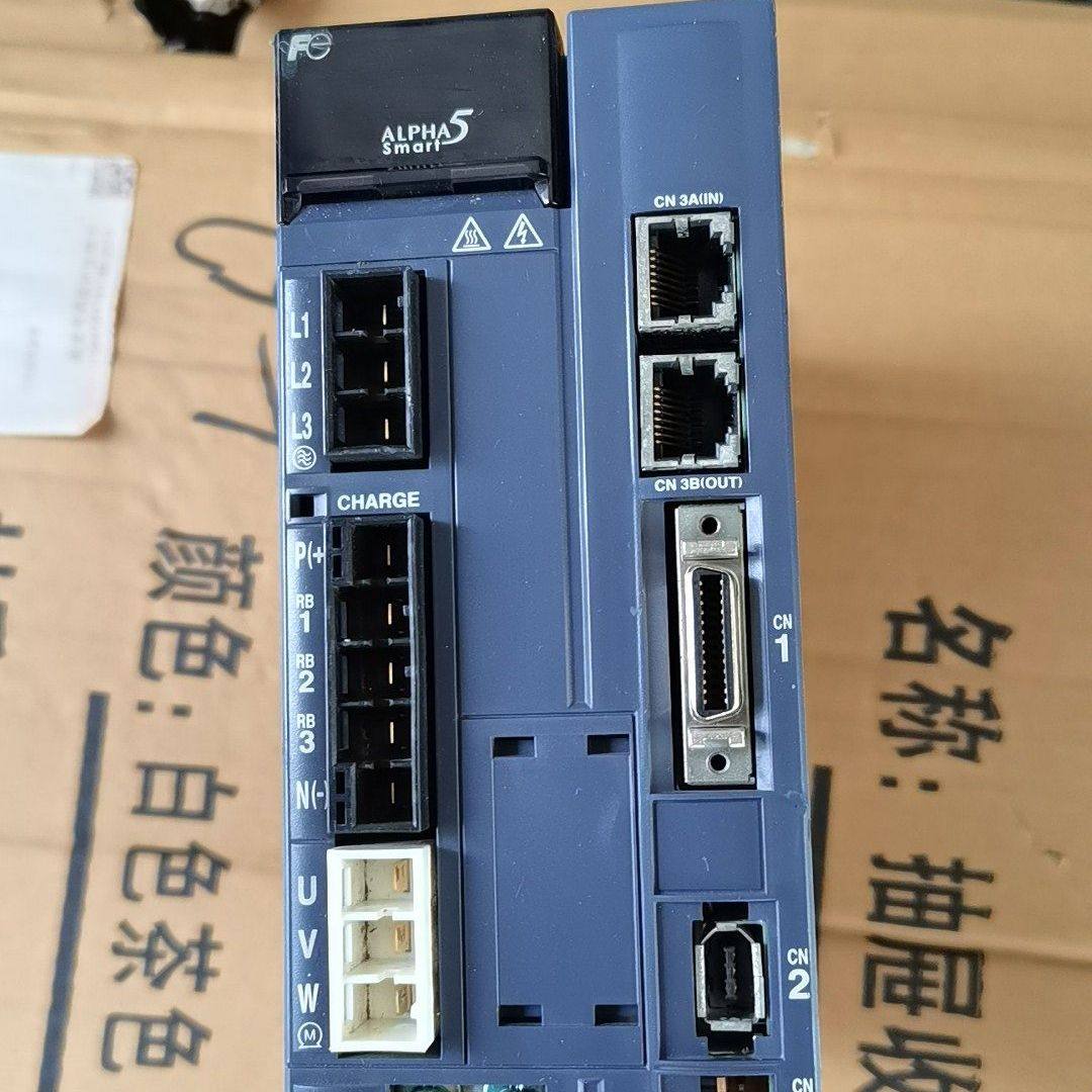 伺服1.5KW驱动器:RYH152F5-VV2