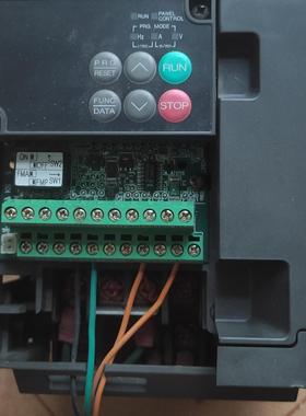 PLC变频器FVRO.75E11S-7JE拆机旧货成色如