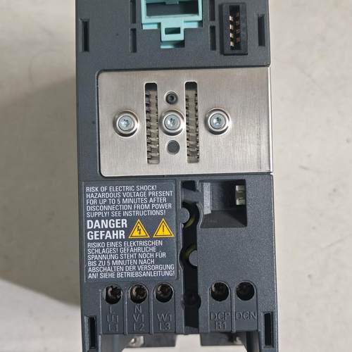 6SL3210-1SE11-7UAO。三相模块 输入电压为3